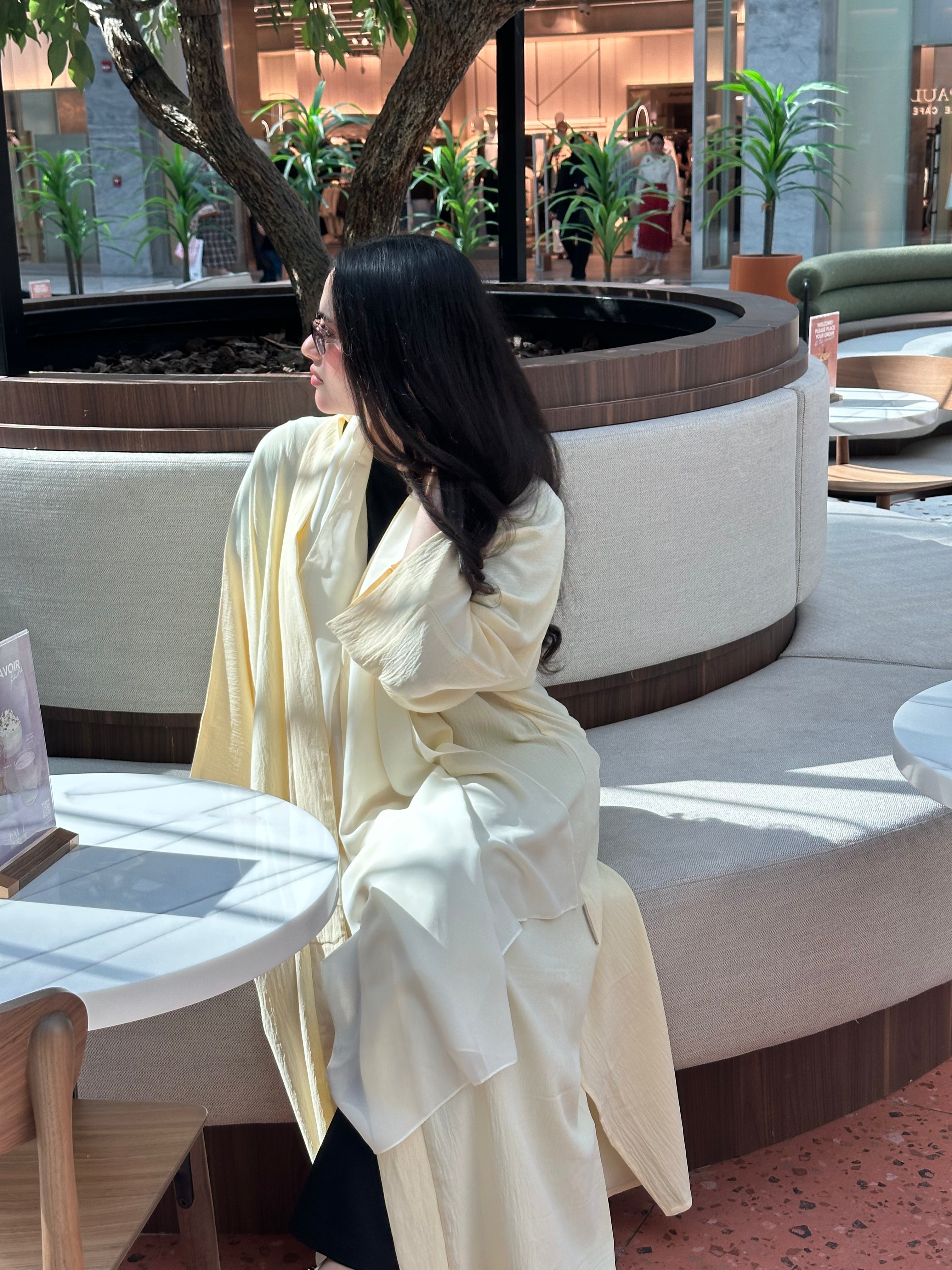 Half Bahrini Abaya