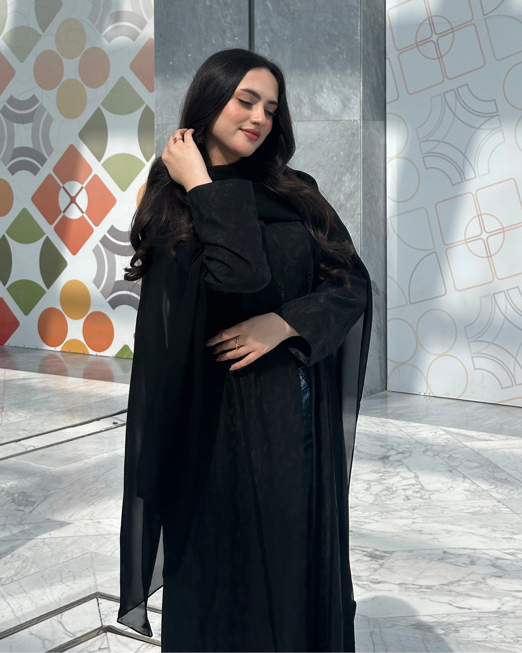 Round Neck Black Abaya