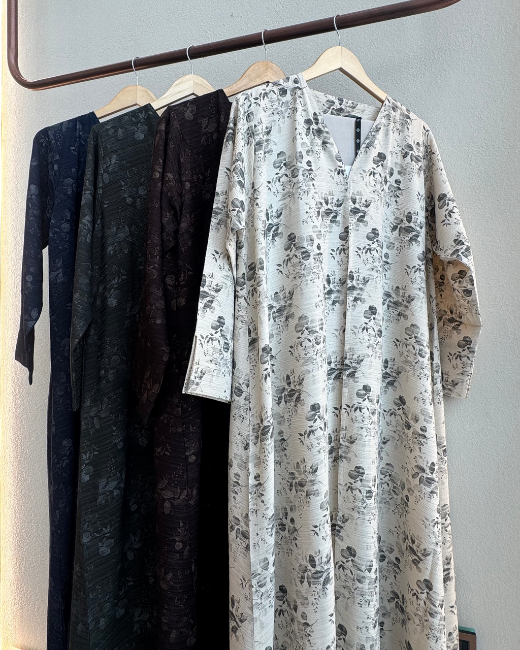 Pleated floral Abaya