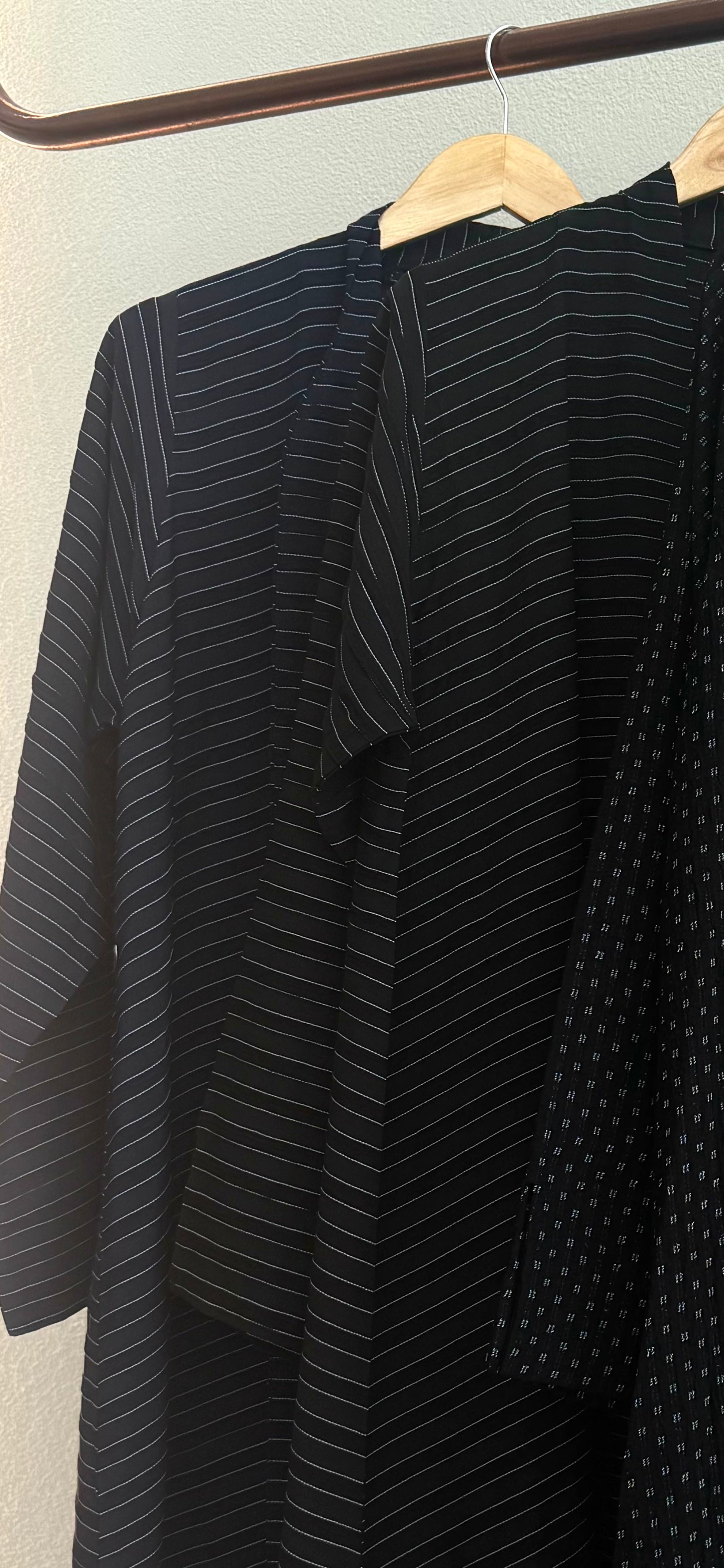 Stripes Abaya (Black)