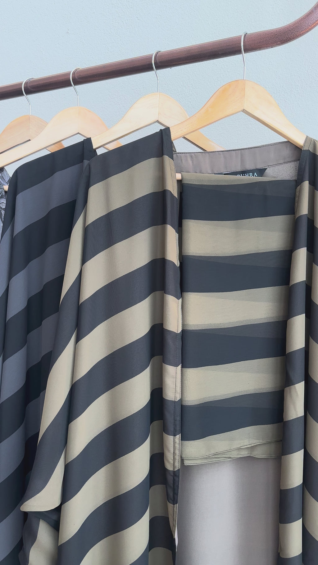 Chiffon Stripes Abaya